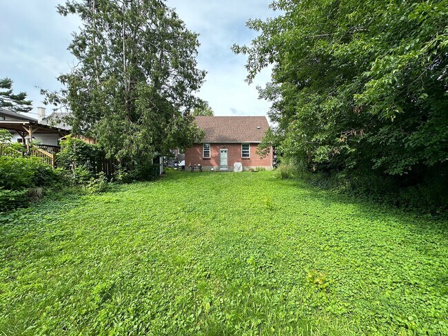 Building Photo - 969 Winnington Ave