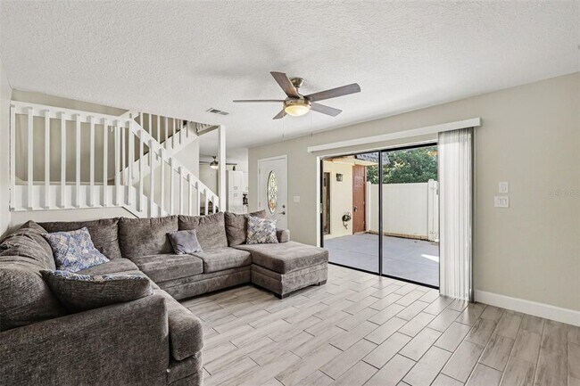Foto del edificio - 8114 Oak Trace Way