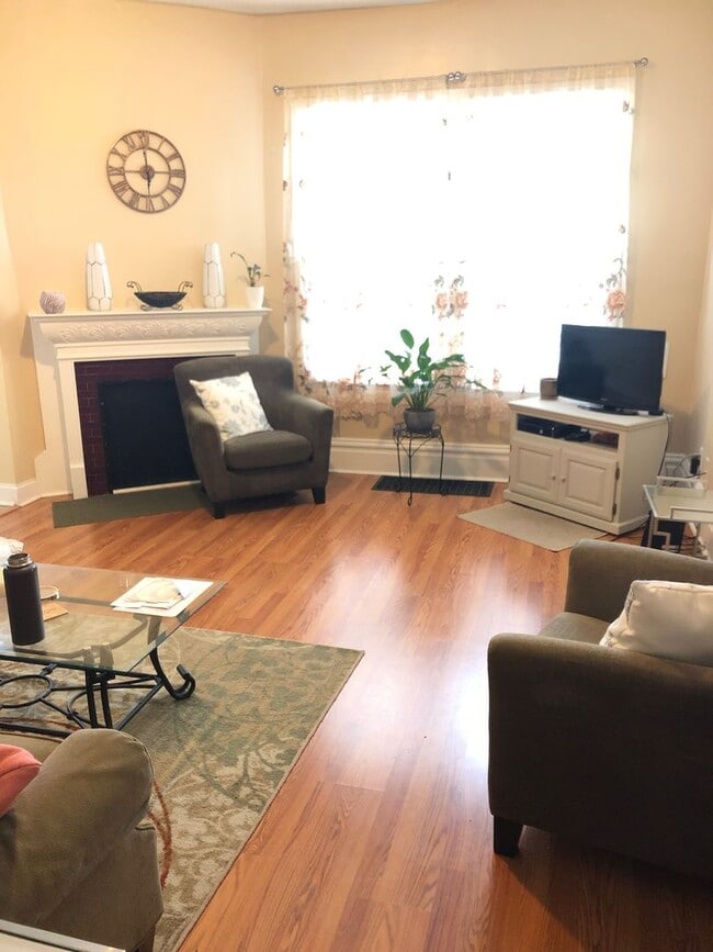 Photo - 7220 Meade St Apartment