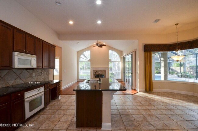 Foto del edificio - 11712 Blackstone River Dr