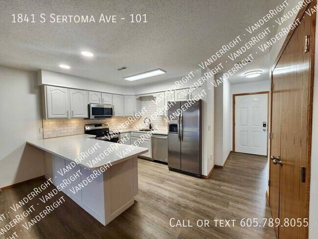 Foto del edificio - 1841 S Sertoma Ave