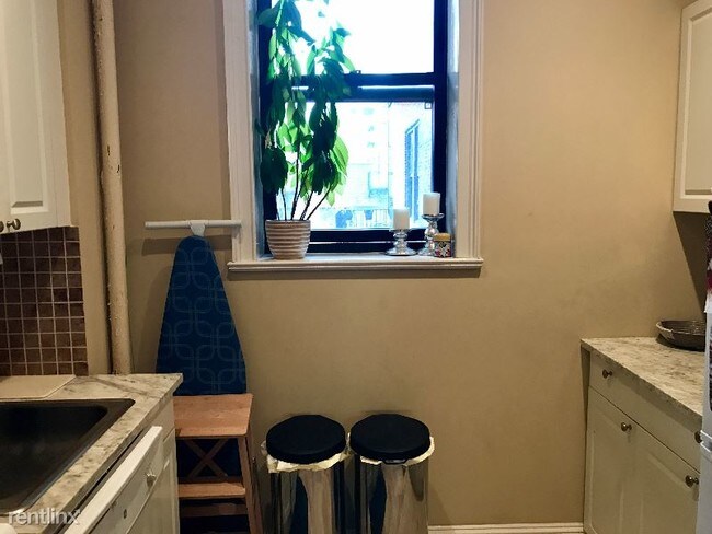Foto del edificio - 231 W 18th St