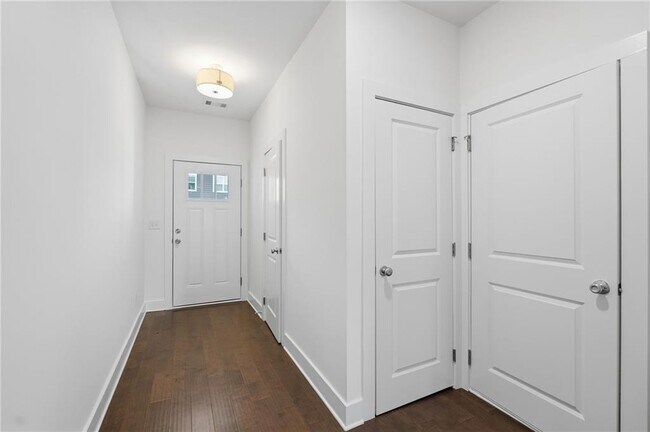 Building Photo - 6405 Shalks Xing Dr