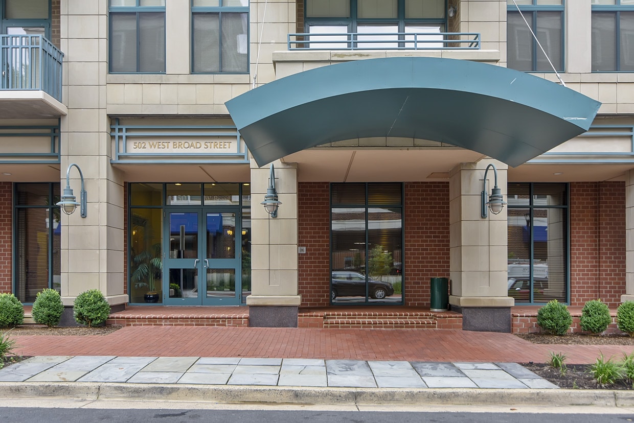 Welcome to the Broadway! - 502 W Broad St