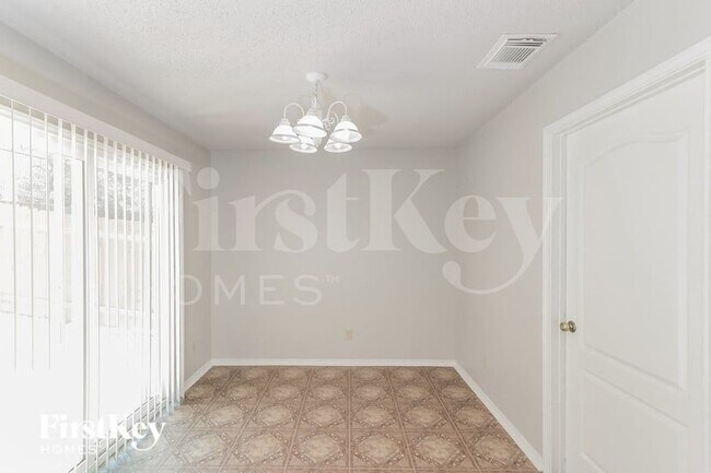 Foto del edificio - 2652 Westover View