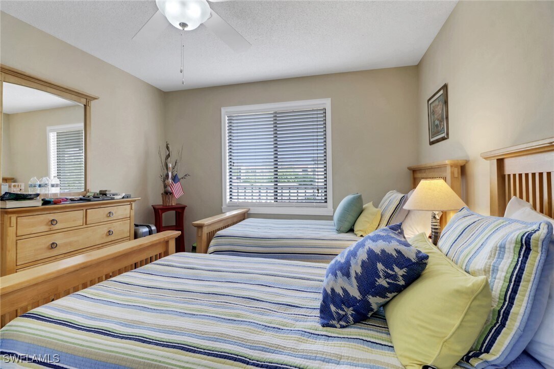 Primary Photo - 9901 Sunset Cove Ln