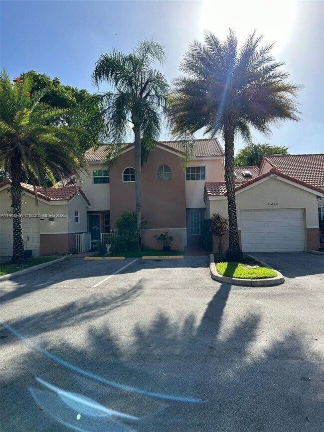 Foto del edificio - 8265 NW 70th St