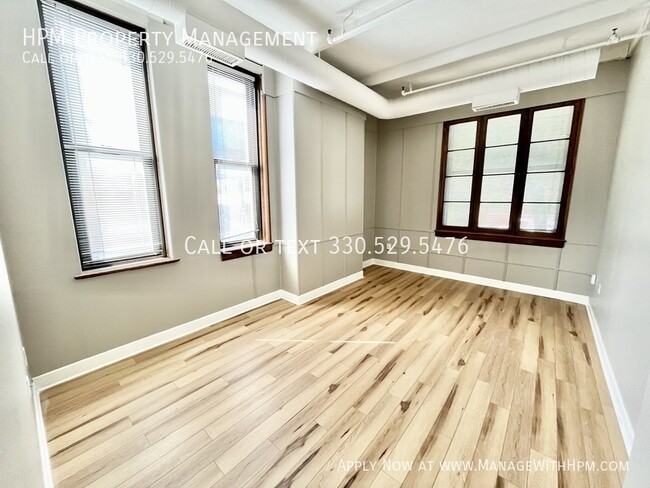 Foto del edificio - One-Bedroom Apartment for Rent