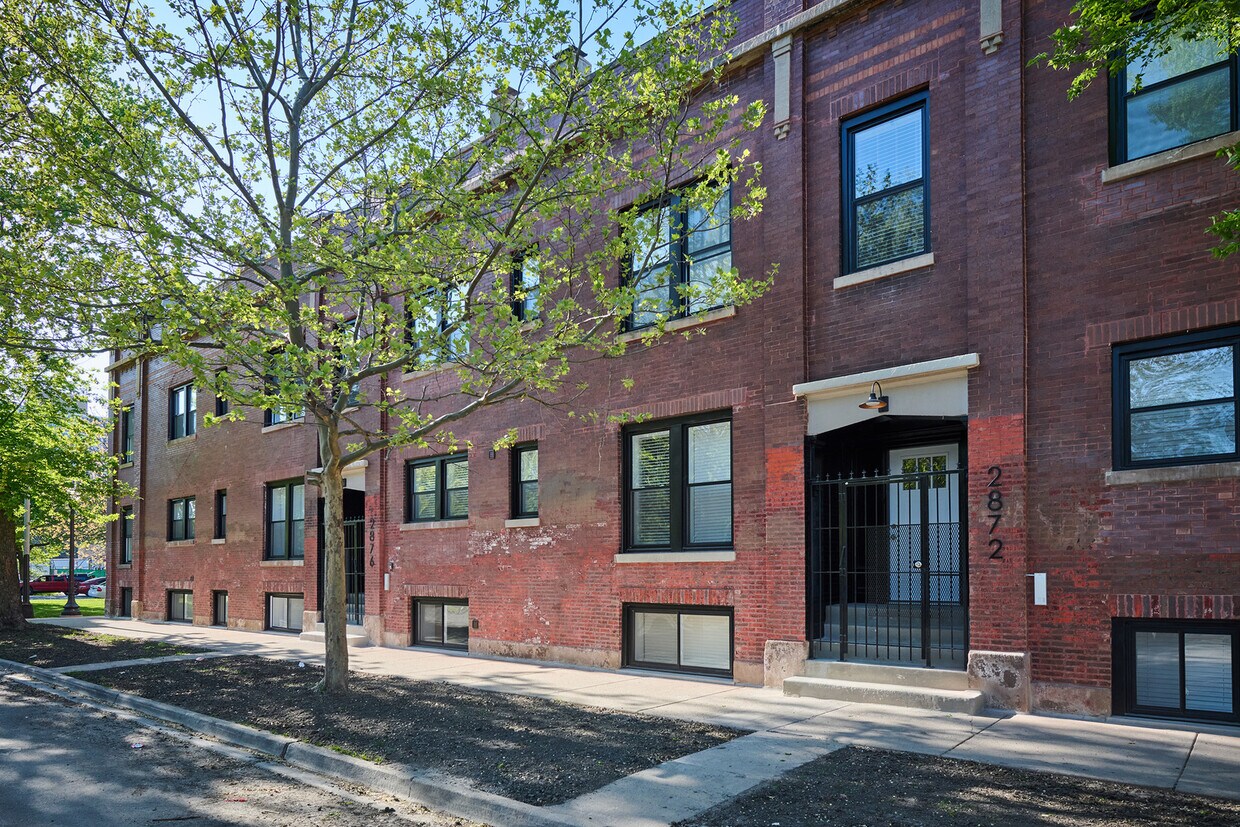 Foto principal - 2872 W 21st Pl