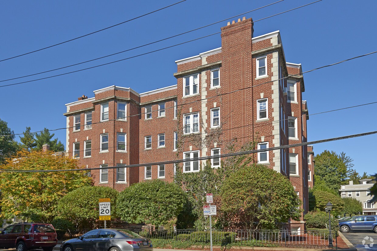 Foto del edificio - 6-8 Craigie Cir