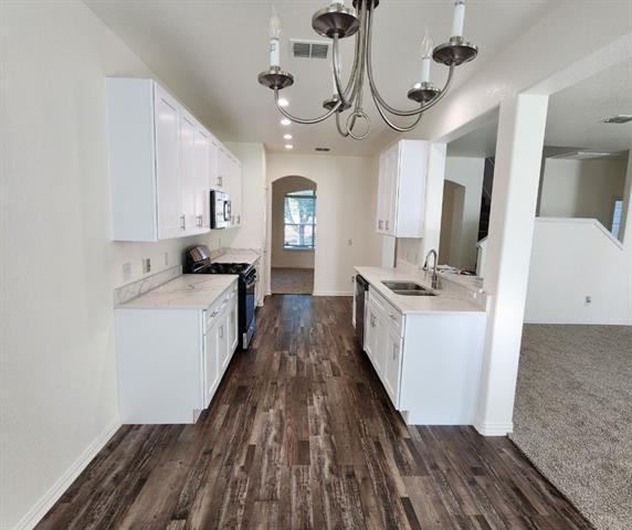 Building Photo - 305 Ferndale Dr