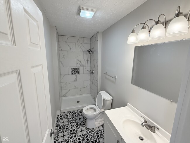 Building Photo - 3449 Boulevard Pl