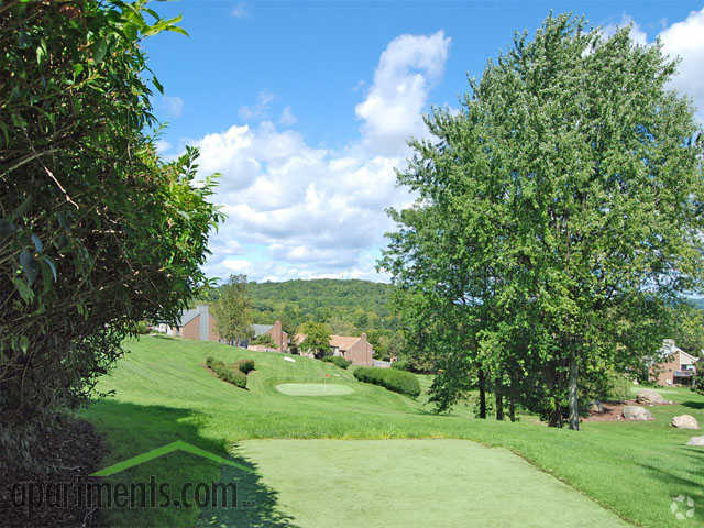 Campo de golf - Village Green Apartments