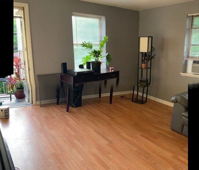 3411 S Howell Ave Unit 1, Milwaukee, WI 53207 3411 S Howell Ave