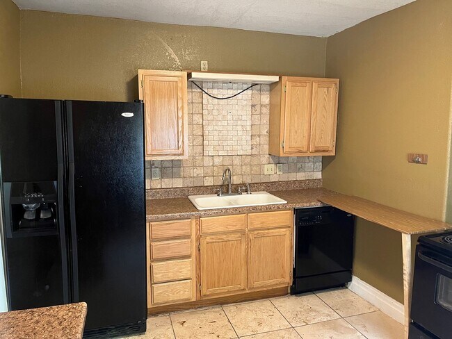 Foto del edificio - 2 Bed/1 Bath home near Downtown Springfield