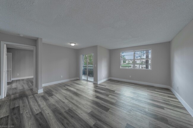 Building Photo - 1251 SW 46th Ave