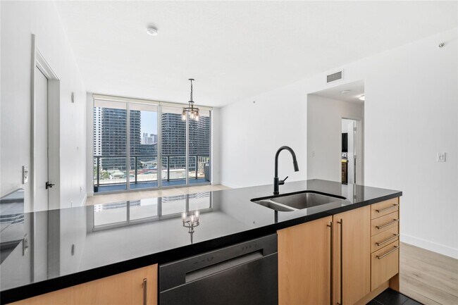 Foto del edificio - 1111 SW 1st Ave