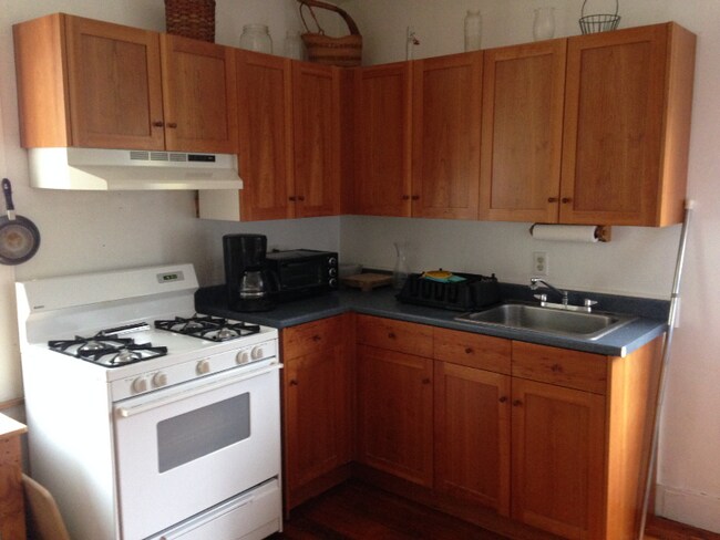 Foto del edificio - 1535 Pleasant St