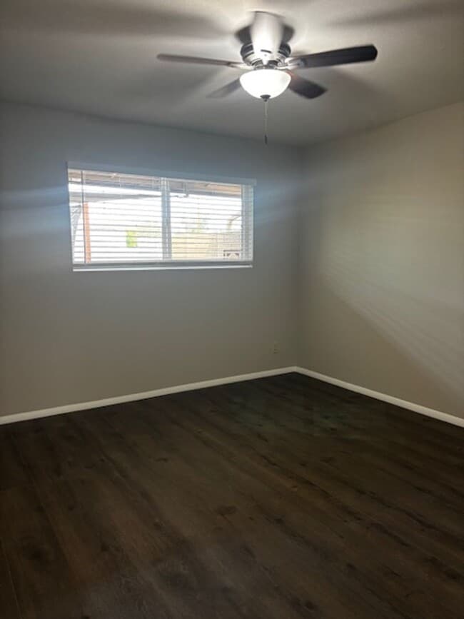 Photo - 4819 E Cambridge Ave Apartment