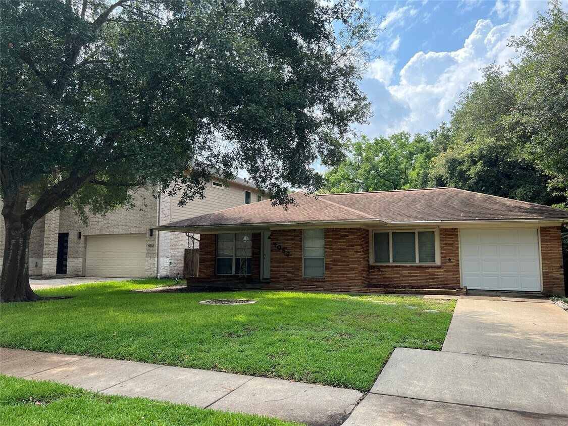 Foto principal - 4057 Woodfox St