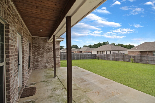 Foto del edificio - 160 Chartleigh Cir