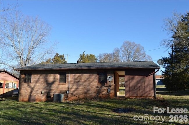 Foto del edificio - 2409 2nd St