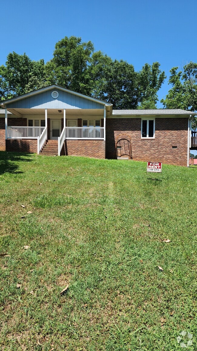 Building Photo - 115 Hunter Dr