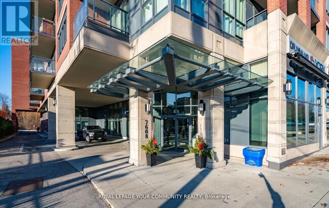 Photo du bâtiment - 7608-7608 Yonge St