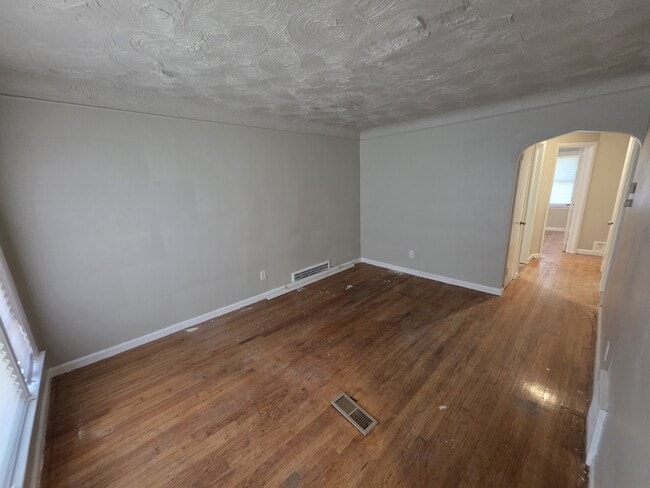 Building Photo - 20101 Biltmore St