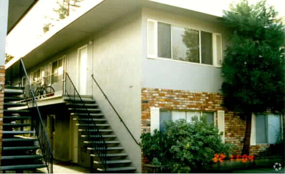 Building Photo - 3351 Mt Diablo Blvd