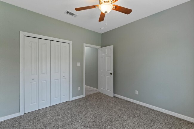 Foto del edificio - 1253 E Jessamine St