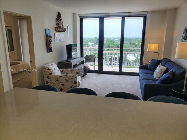 Foto del edificio - 180 Seaview Ct