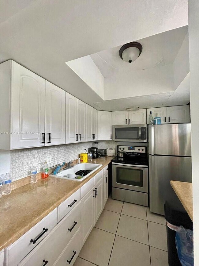 Foto del edificio - 20111 NE 27th Ct