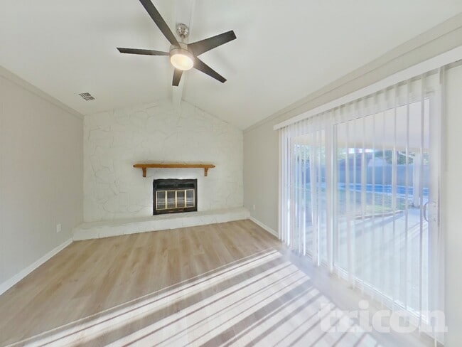 Foto del edificio - 2209 Constitution Dr