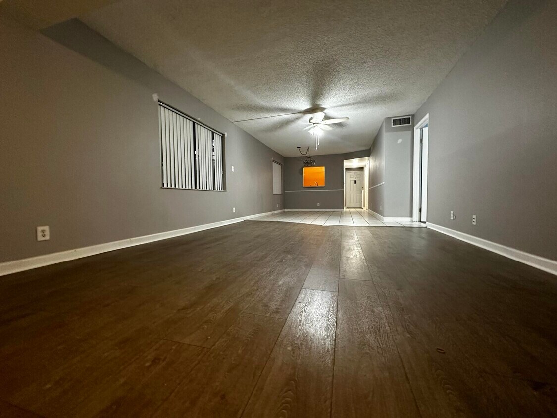 Foto principal - 2940 SW 22nd Ave
