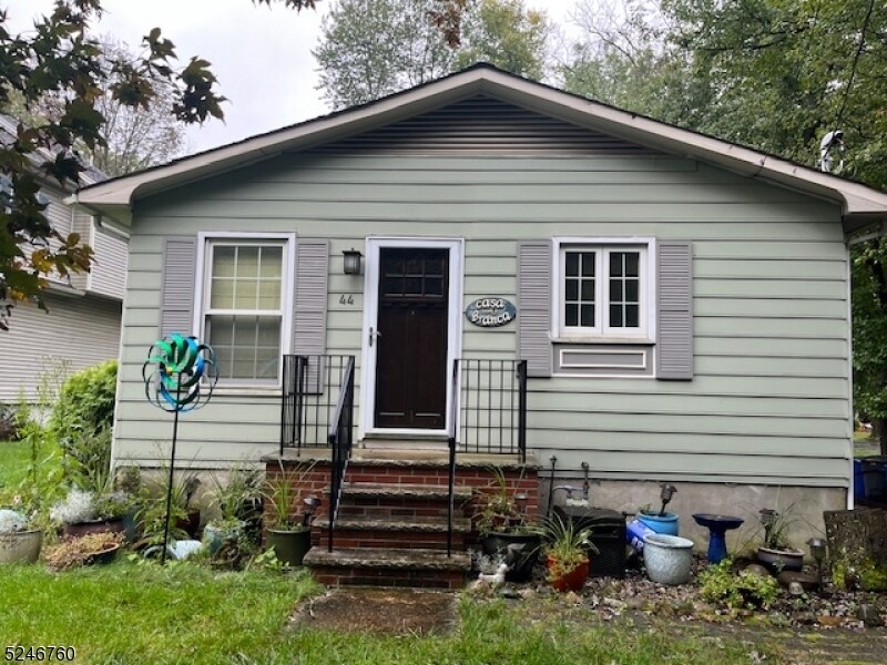 44 Manor Rd, Denville, NJ 07834 House Rental in Denville, NJ