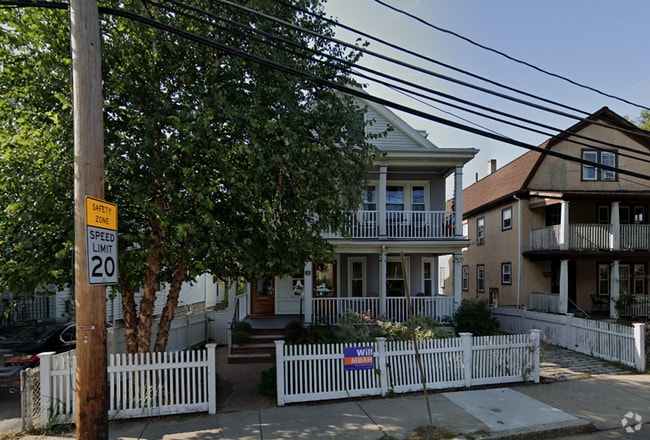 Building Photo - 182 North St