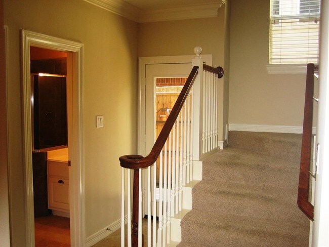 Foto del edificio - 2625 Colby St