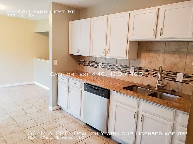 Foto del edificio - 25240 Sandhurst Rd