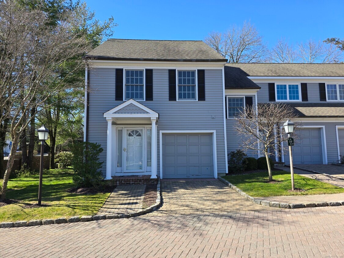 Primary Photo - 4 Ward Ln