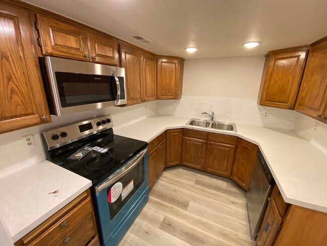 Foto del edificio - 2244 N Canyon Rd