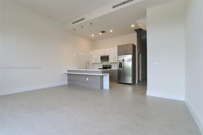 Foto del edificio - 4413 NW 9th St.