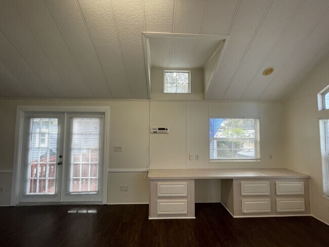 Building Photo - 36010 Sand Rd