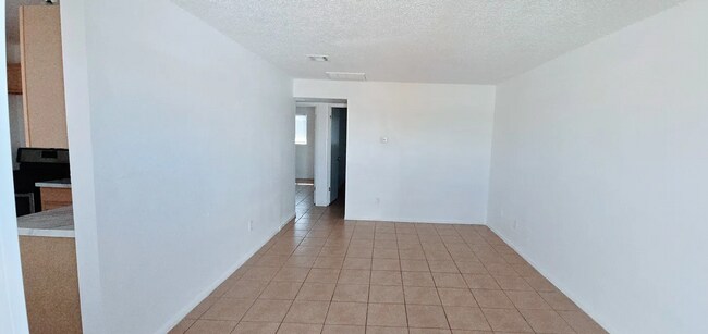 Foto del edificio - 2601 E Monte Cristo Ave