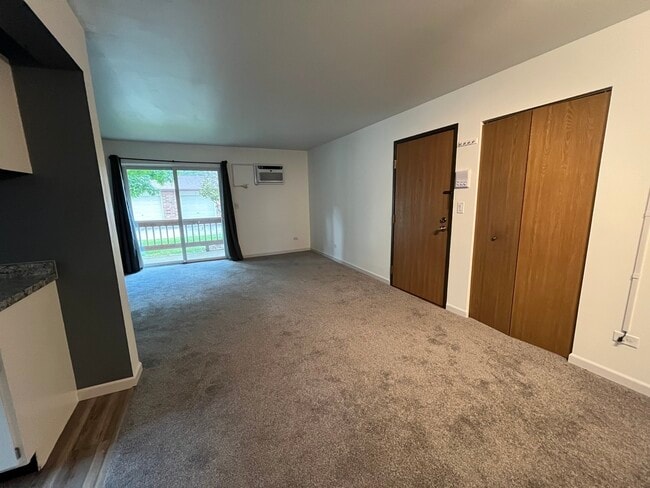 Building Photo - 431 Berkshire Dr