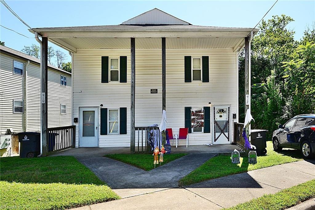 2 Story 3-BR in Duplex - 910 Pittsburg Ave