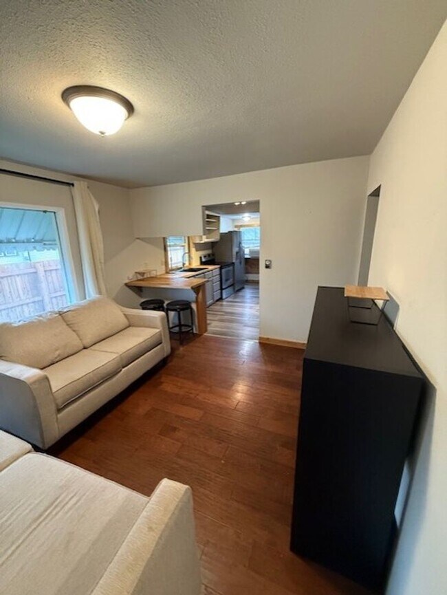 Foto del edificio - Great downtown location!