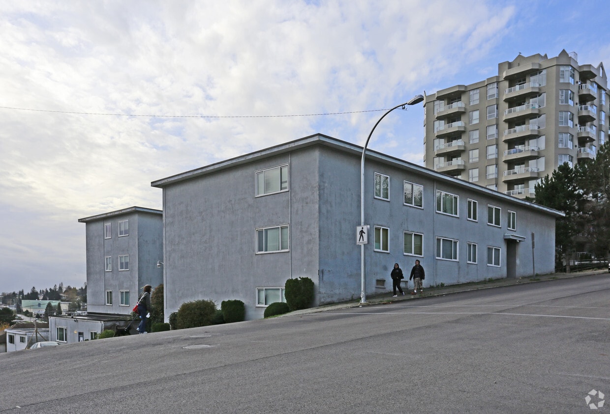 Primary Photo - Uptown Apartments