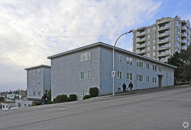 Building Photo - Uptown Apartments