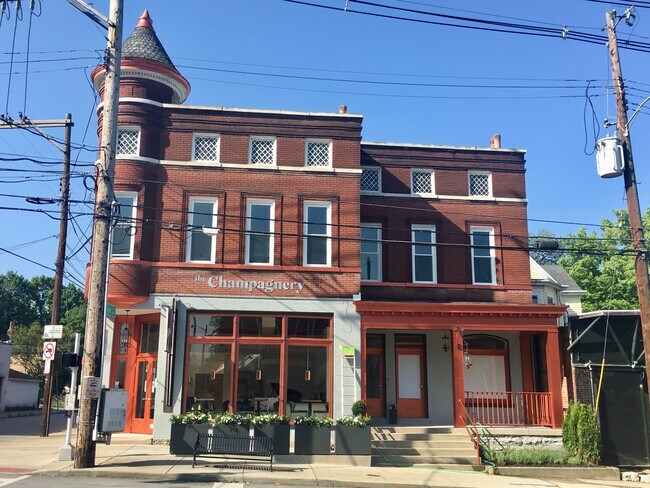 Foto del edificio - 1762 Frankfort Ave